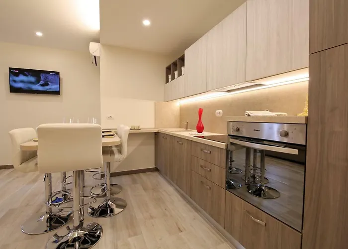 Giardino Apartment